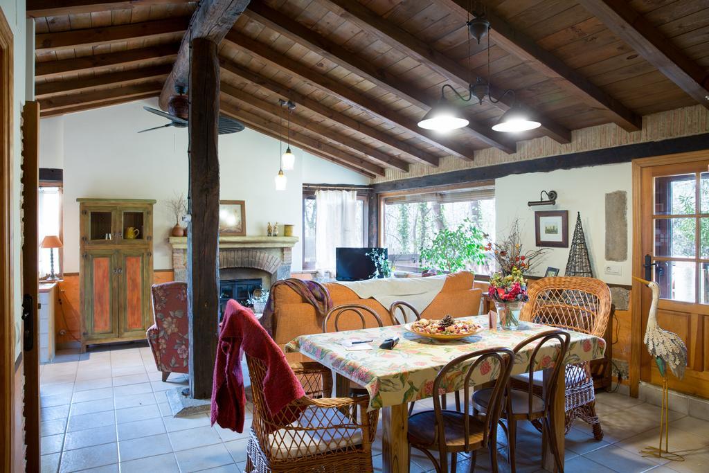 Casa Rural La Casa Del Bosque Navaconcejo Exteriör bild